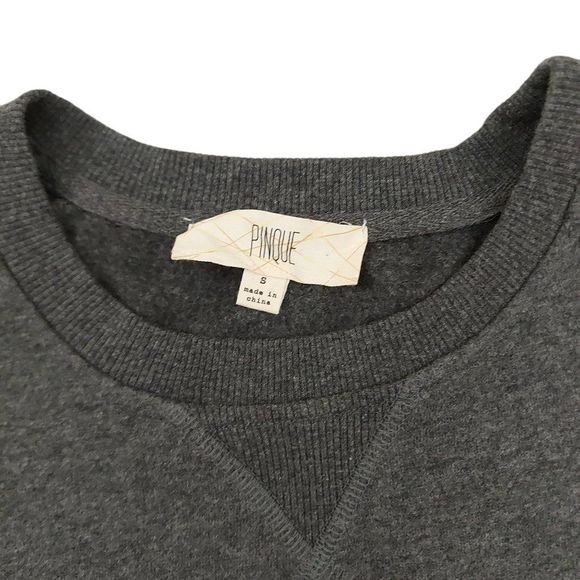 Pinque Sweater Womens Small Gray Pullover Knit Cold Shoulder Crew Neck - Picture 7 of 7